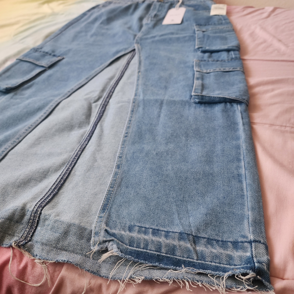 Denim Flying Angel Cargo Front Slit Design Skirt Size 5/27 - Picture 6 of 8